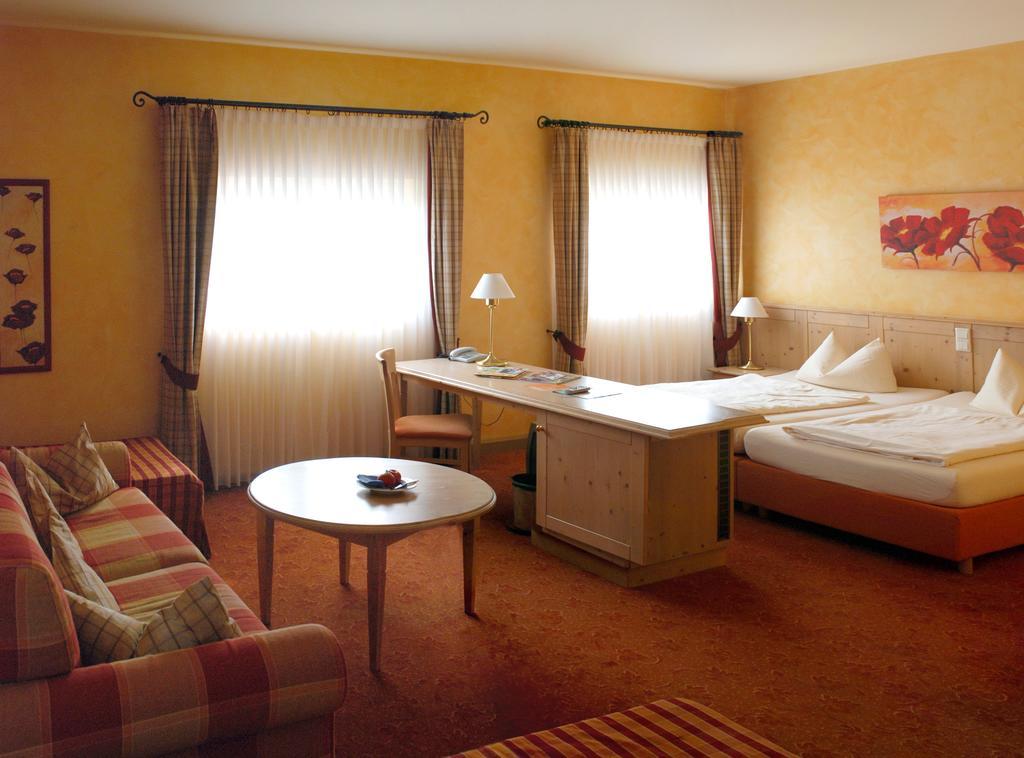 Grosch Brauhotel & Gasthof Rödental Extérieur photo